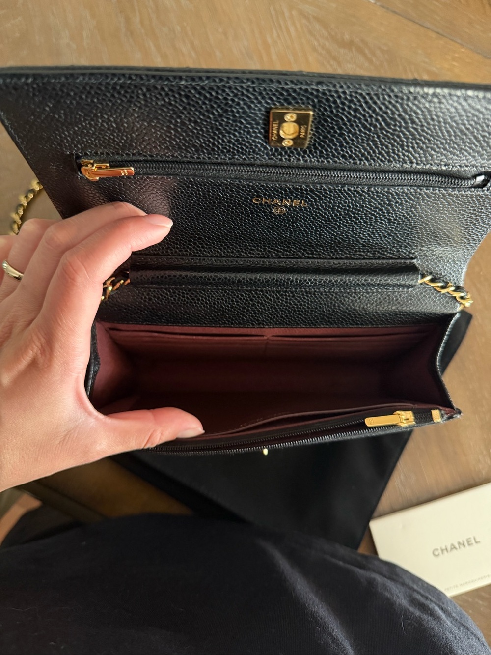 CHANEL caviar turnlock wallet on chain - Picture 8 of 8